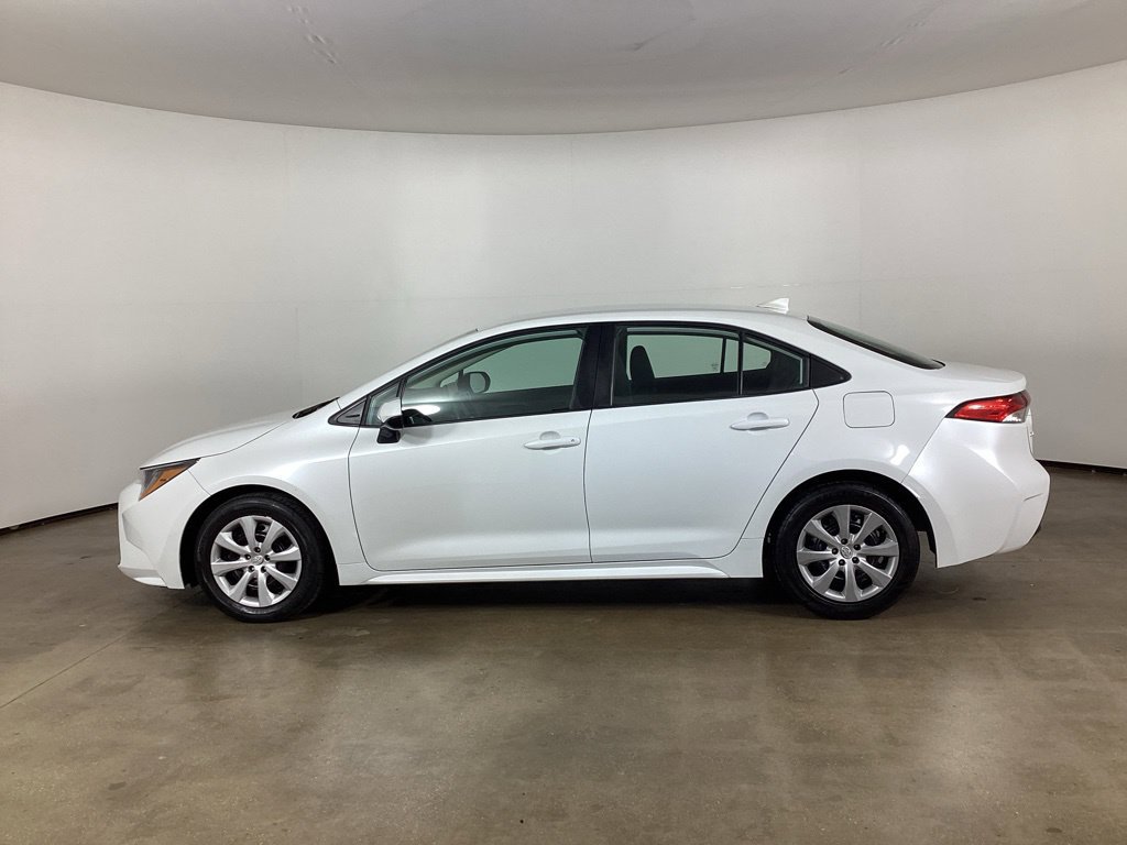 Used 2025 Toyota Corolla LE FWD image 8