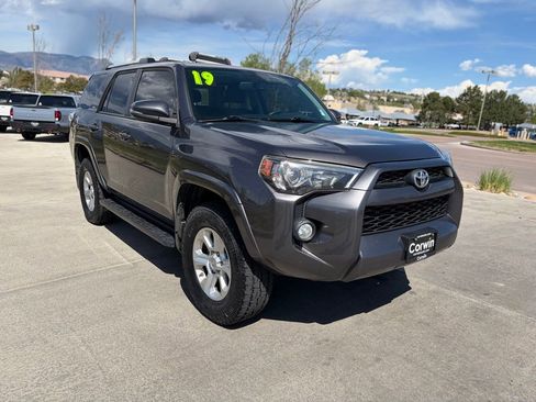 Used 2019 Toyota 4Runner SR5 Premium AWD/4WD image 35