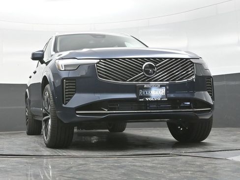 New 2026 Volvo XC90 T8 Plus w/ Protection Package image 19