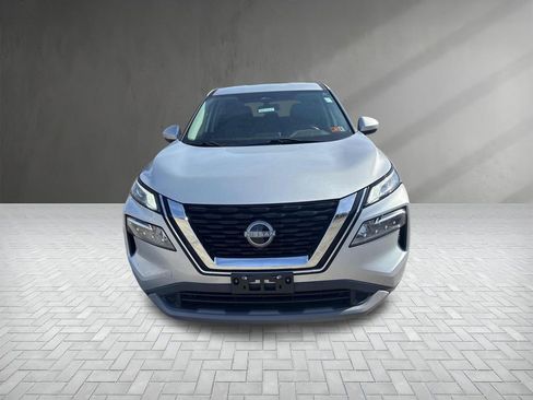 Used 2022 Nissan Rogue SV image 9