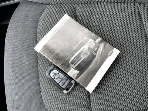 Used 2019 Ford Explorer XLT w/ Equipment Group 201A image 12