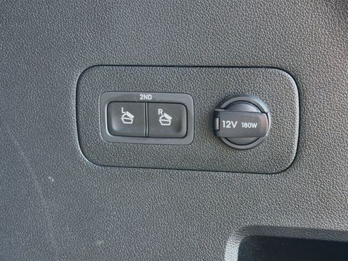 Used 2022 Hyundai Santa Fe SEL w/ Convenience + Premium Package FWD image 13
