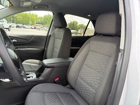 Used 2018 Chevrolet Equinox LT AWD/4WD image 12