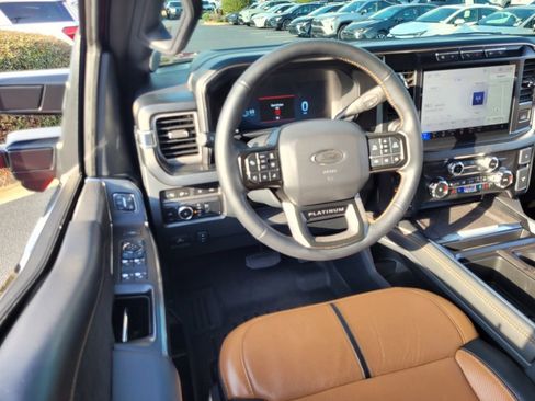 Used 2024 Ford F250 Platinum image 7