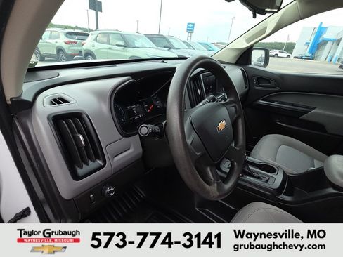 Used 2020 Chevrolet Colorado W/T RWD image 16