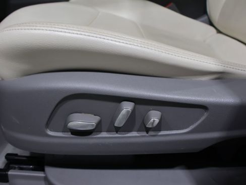 Used 2023 Cadillac XT6 Premium Luxury AWD/4WD image 13