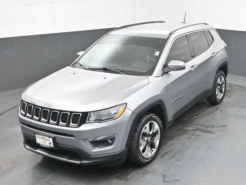 Used 2019 Jeep Compass Limited AWD/4WD image 35