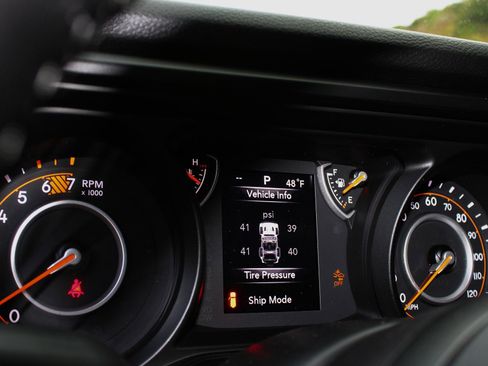 New 2026 Jeep Wrangler Unlimited Sport image 25