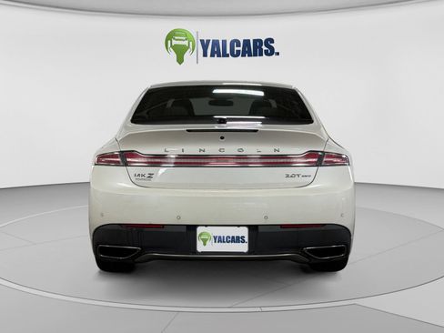 Used 2017 Lincoln MKZ Select w/ Climate Package AWD/4WD image 4