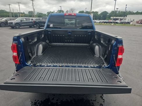 Used 2018 GMC Sierra 1500 SLE w/ SLE Value Package AWD/4WD image 8