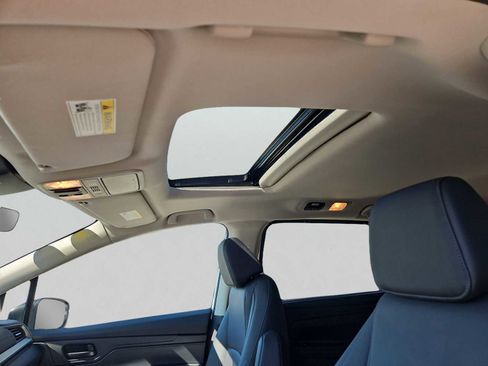 Certified 2026 Honda Odyssey EX-L image 8