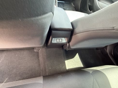 Certified 2025 Toyota Corolla LE FWD image 17