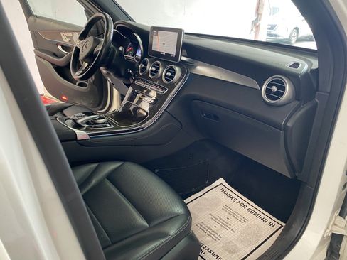 Used 2018 Mercedes-Benz GLC 300 4MATIC Coupe image 8