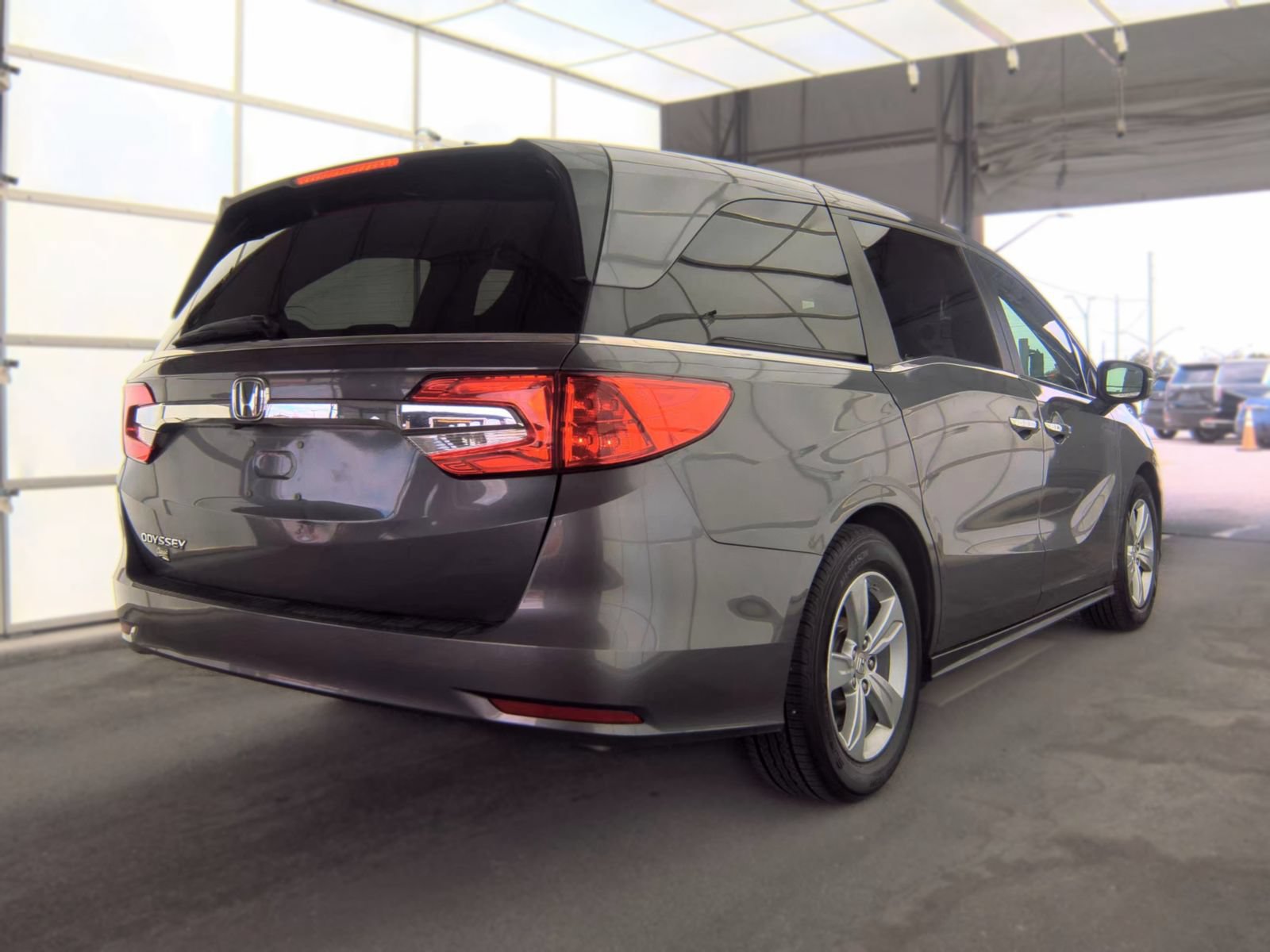 Used 2019 Honda Odyssey EX image 2