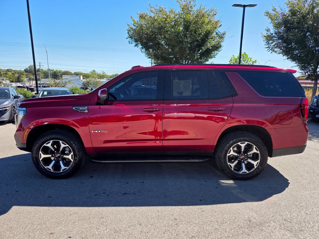 Used 2025 GMC Yukon AT4 AWD/4WD image 7