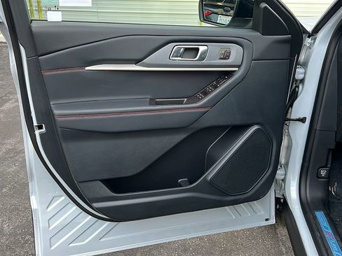 New 2026 Ford Explorer ST w/ Sun And Sound Package image 9