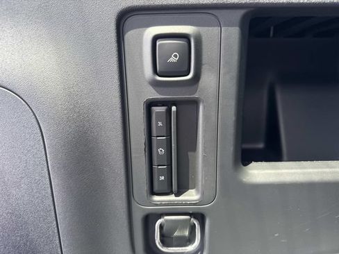 Certified 2026 Lincoln Navigator Reserve AWD/4WD image 14