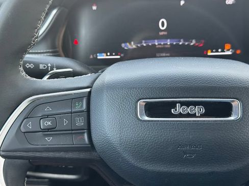 Certified 2024 Jeep Grand Cherokee Laredo w/ Luxury Tech Group I AWD/4WD image 26