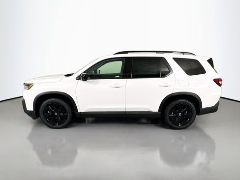 New 2026 Honda Pilot Black Edition image 8