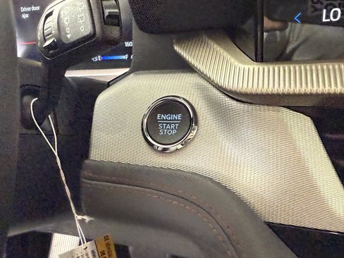 New 2026 Ford Explorer Active w/ Active Comfort Package RWD image 27