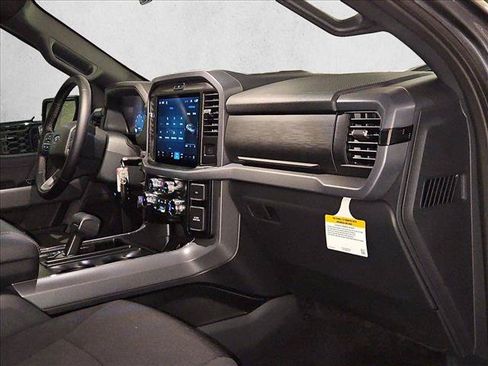 Used 2026 Ford F150 XLT w/ XLT Black Appearance Package AWD/4WD image 17