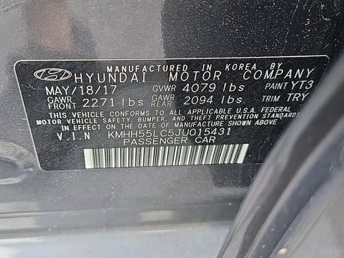 Used 2018 Hyundai Elantra GT Sport w/ Sport Tech Package 04 FWD image 7