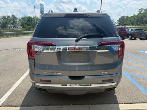 Used 2021 GMC Acadia Denali w/ Denali Ultimate Package AWD/4WD image 6