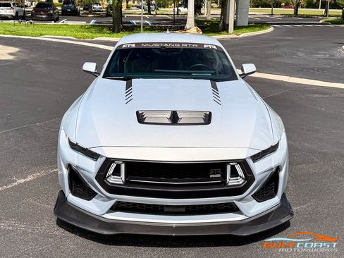Used 2025 Ford Mustang GT Premium w/ GT Performance Package RWD image 5