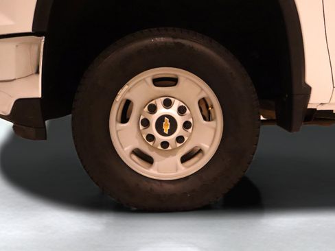 Used 2024 Chevrolet Silverado 2500 W/T w/ WT Convenience Package image 35