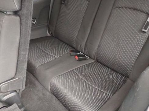 Used 2018 Dodge Journey SE w/ Blacktop Package image 18