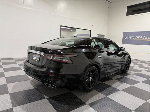 Used 2023 Nissan Maxima SV w/ Floor Mat Group image 5