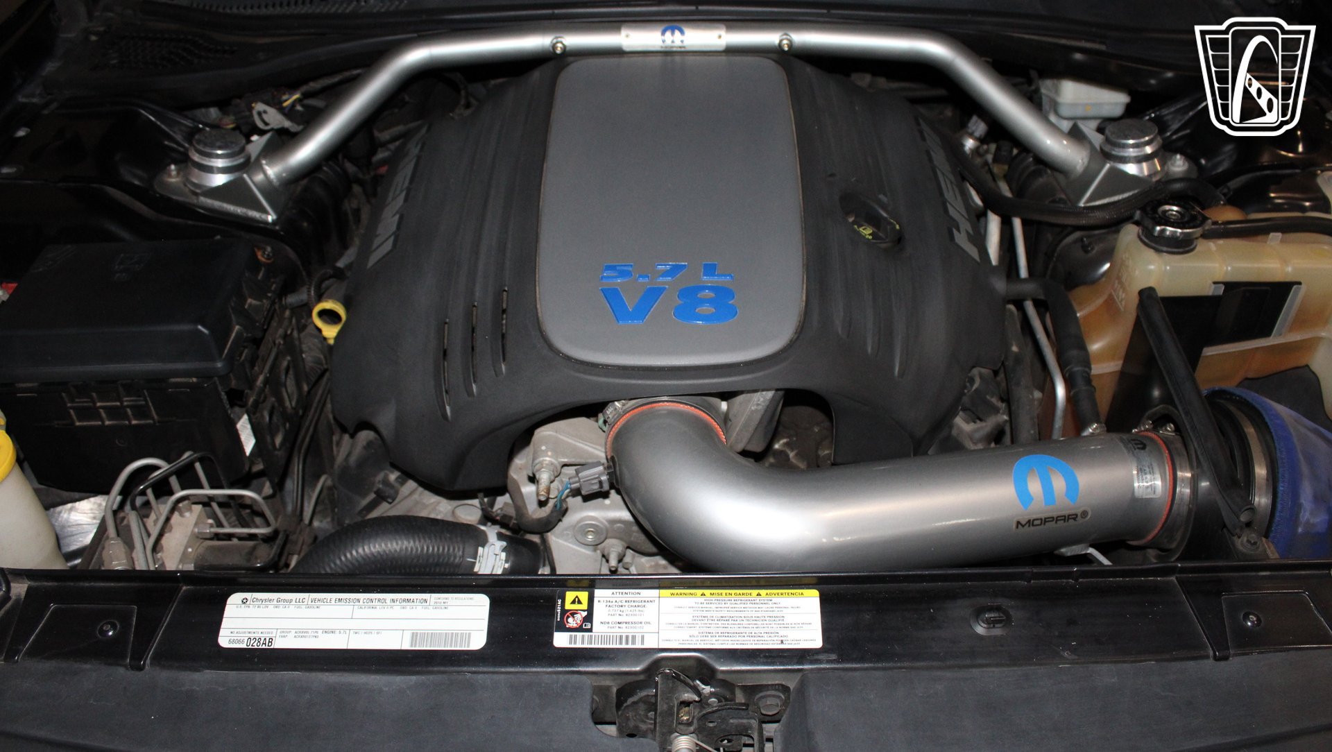 Used 2010 Dodge Challenger R/T w/ Mopar 10 Pkg RWD image 12