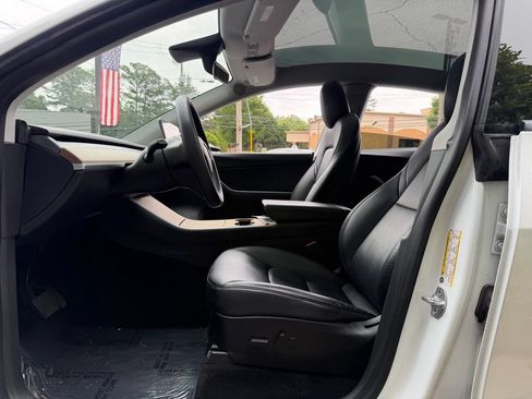 Used 2020 Tesla Model Y Long Range AWD/4WD image 25