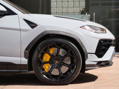 Used 2024 Lamborghini Urus Performante image 9