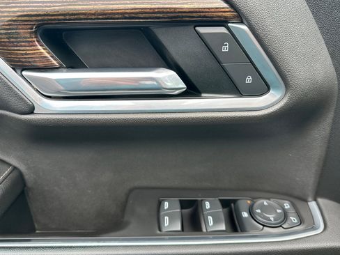 Used 2022 GMC Sierra 1500 Elevation w/ Elevation Premium Package image 10