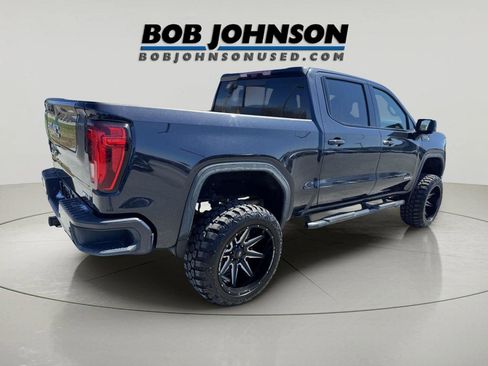 Used 2023 GMC Sierra 1500 AT4 w/ Technology Package AWD/4WD image 2