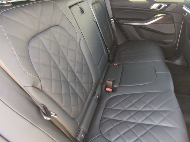 Used 2026 BMW X5 sDrive40i w/ Premium Package RWD image 13
