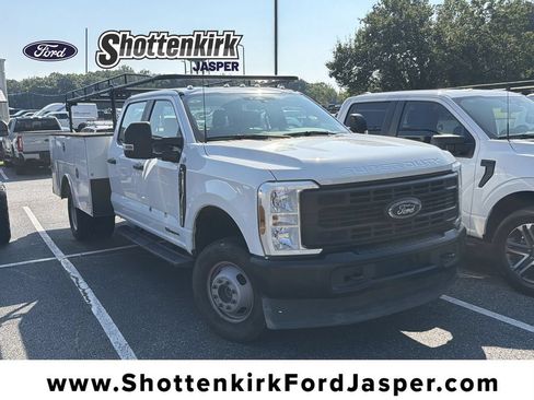 Used 2024 Ford F350 XL AWD/4WD image 1