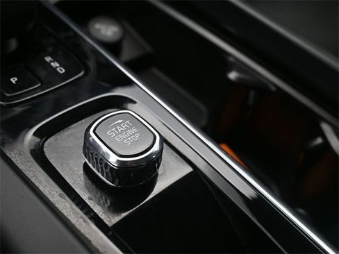 Used 2024 Volvo S60 B5 Plus image 14