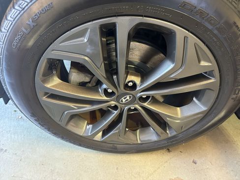 Used 2019 Hyundai Santa Fe AWD image 32