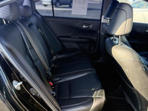 Used 2015 Honda Accord Touring image 30