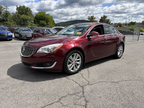 Used 2016 Buick Regal Premium AWD/4WD image 3