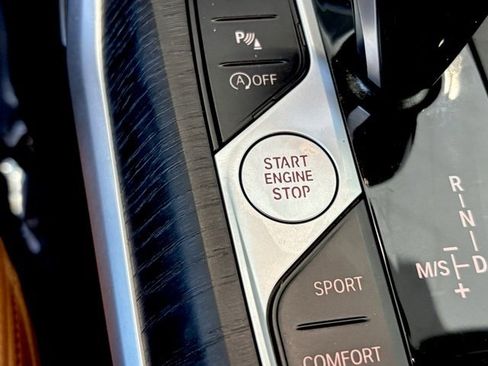 Used 2023 BMW 430i Convertible w/ Premium Package image 29