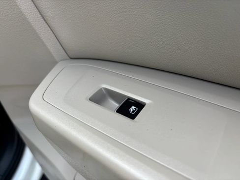 Used 2019 Volkswagen Atlas SE FWD image 57