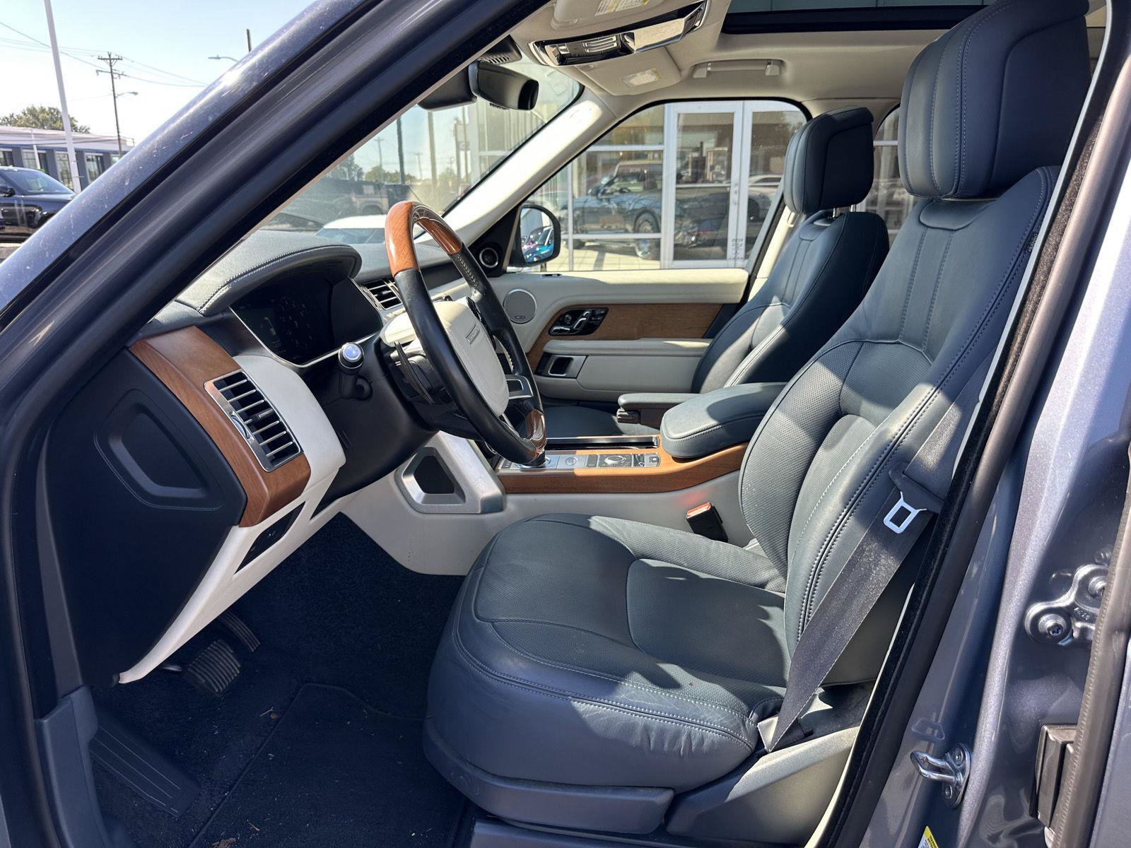Used 2019 Land Rover Range Rover HSE AWD/4WD image 9