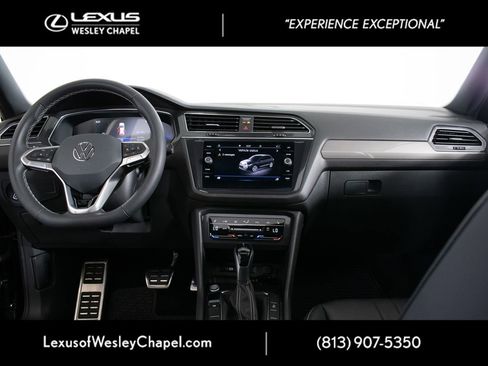 Used 2023 Volkswagen Tiguan SE R-Line FWD image 26