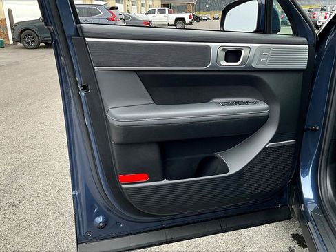 Used 2025 Hyundai Santa Fe Limited image 23