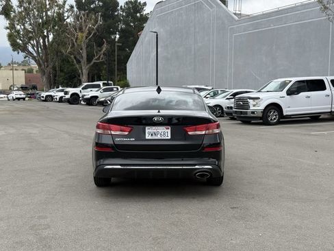 Used 2020 Kia Optima LX image 6
