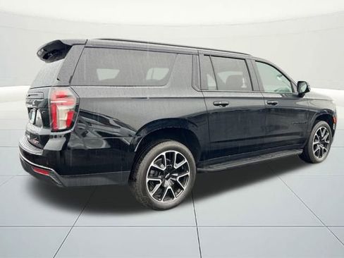 Certified 2024 Chevrolet Suburban RST w/ Luxury Package image 5