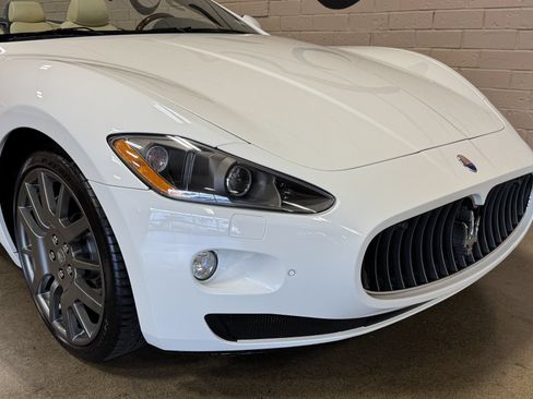 Used 2011 Maserati GranTurismo Convertible RWD image 23